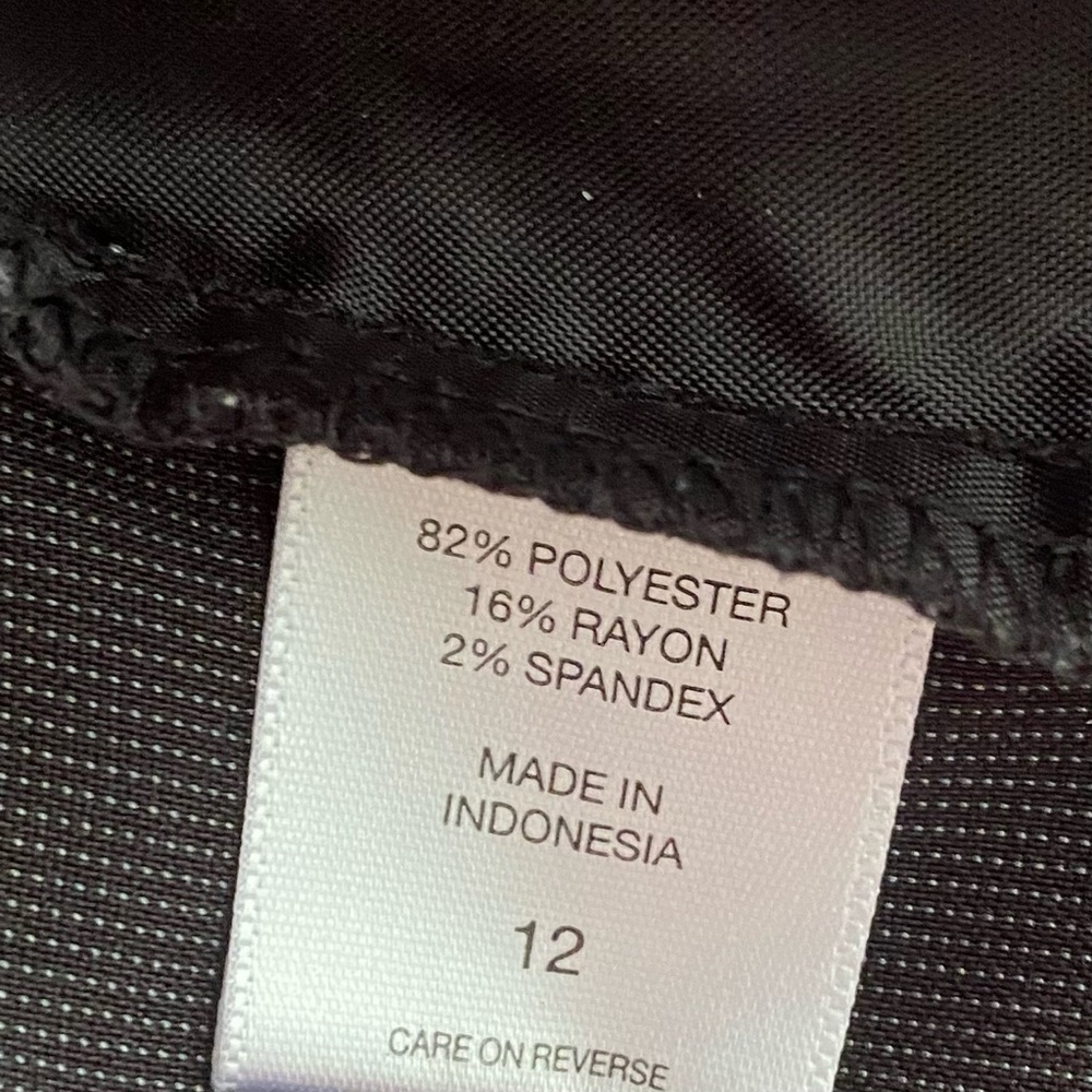 New York & Company Black Slacks, Size 12 - Item 0243 - Picture 4 of 4